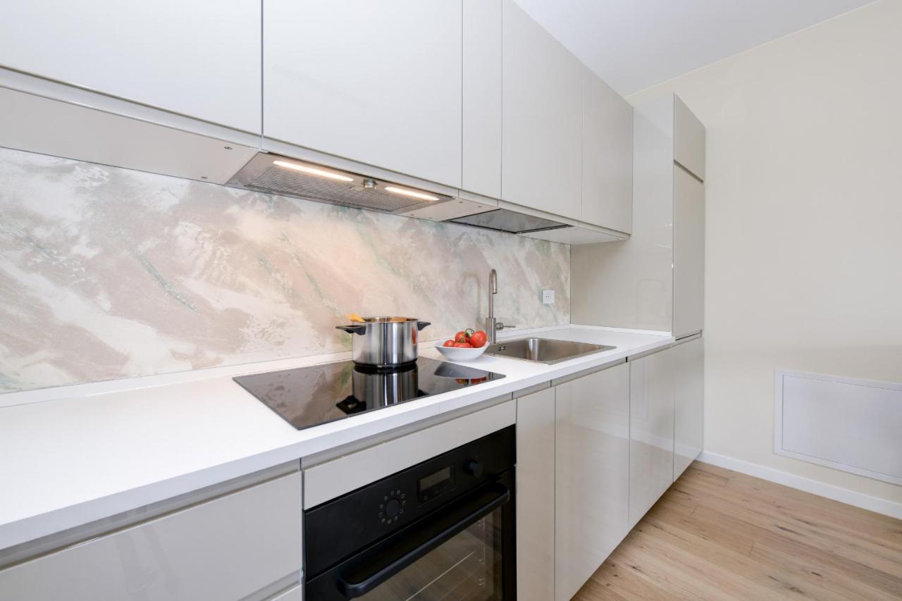Opalia Residence - Garda Lake Lifestyle Apartment เปสเคียรา เดล การ์ดา ภายนอก รูปภาพ