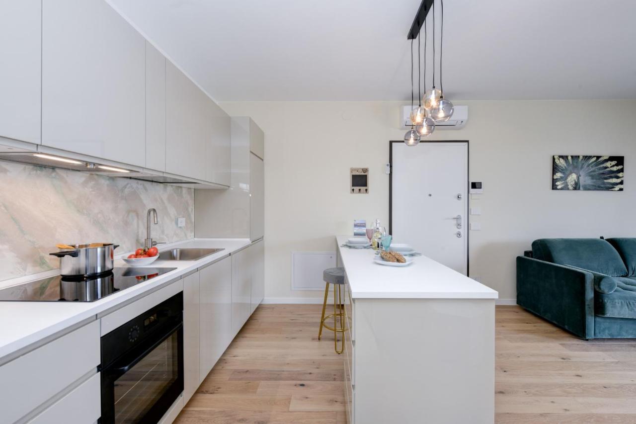 Opalia Residence - Garda Lake Lifestyle Apartment เปสเคียรา เดล การ์ดา ภายนอก รูปภาพ