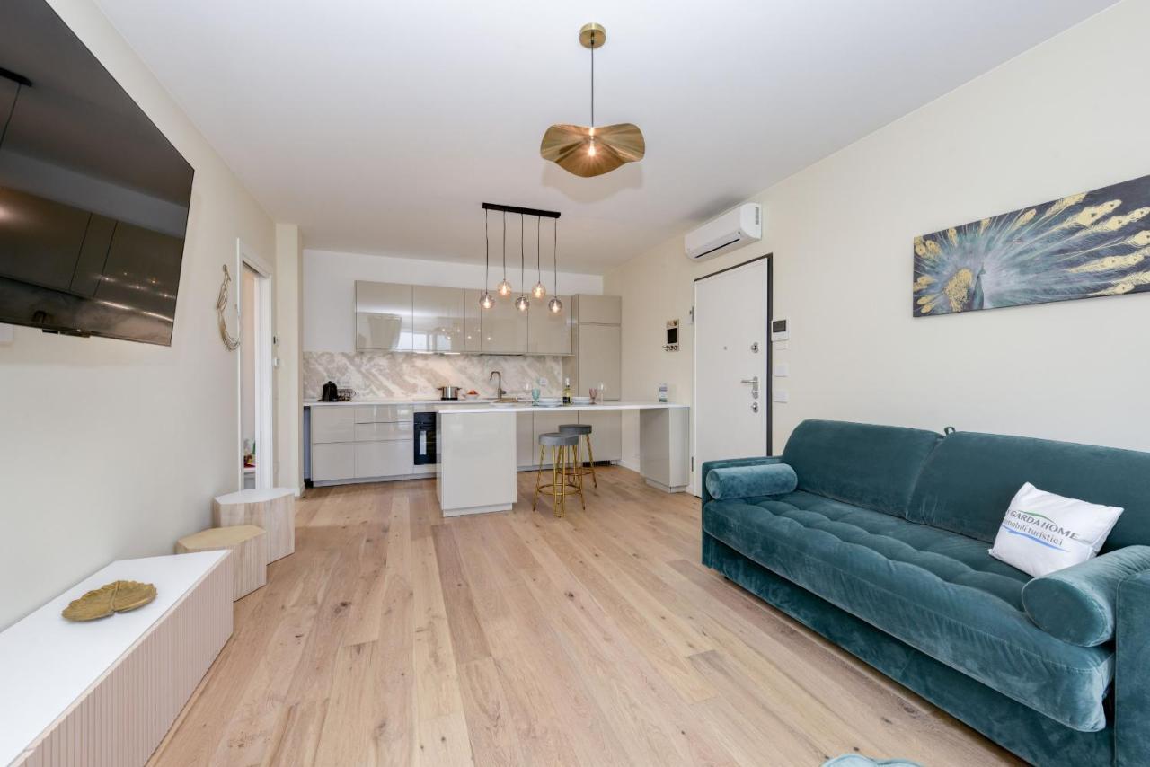 Opalia Residence - Garda Lake Lifestyle Apartment เปสเคียรา เดล การ์ดา ภายนอก รูปภาพ