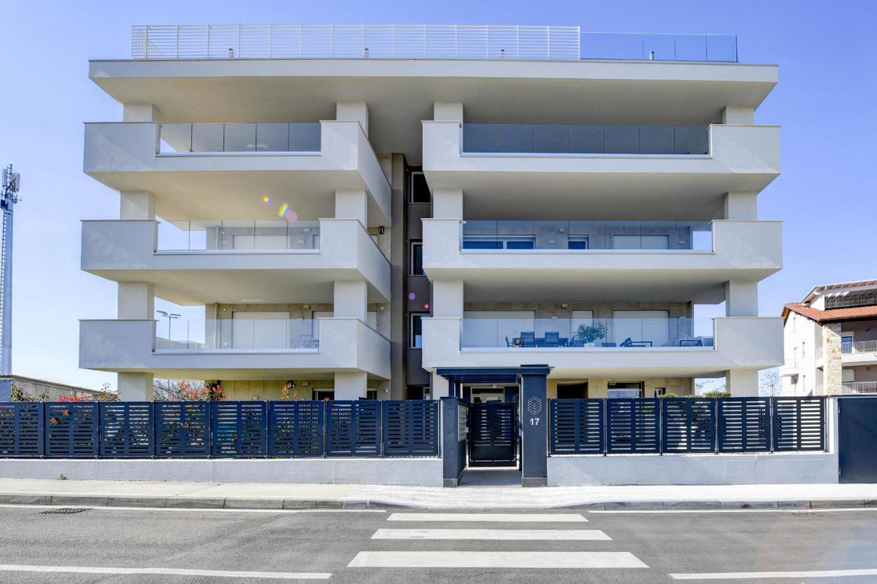 Opalia Residence - Garda Lake Lifestyle Apartment เปสเคียรา เดล การ์ดา ภายนอก รูปภาพ